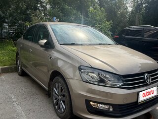 2019 Volkswagen Polo V Рестайлинг, бежевый, 1670000 рублей, вид 2