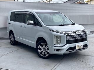 2022 Mitsubishi Delica D:5 I Рестайлинг, белый, 2956400 рублей, вид 1