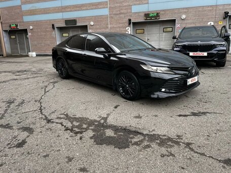 2018 Toyota Camry VIII (XV70), чёрный, 2650000 рублей, вид 2