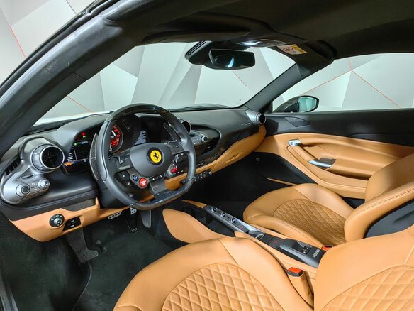 2021 Ferrari F8 Spider, чёрный, 29990000 рублей - вид 13