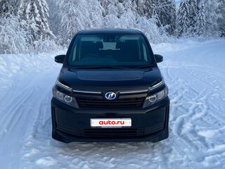 2017 Toyota Voxy III (R80), чёрный, 1800000 рублей, вид 2