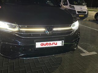 2021 Volkswagen Tiguan II Рестайлинг, чёрный, 2800000 рублей, вид 2