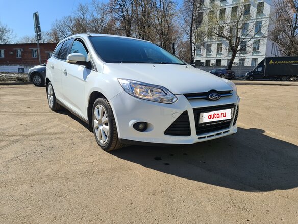 2014 Ford Focus III, белый, 699000 рублей - вид 2
