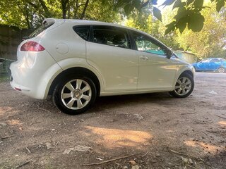 2008 SEAT Leon II, белый, 650000 рублей, вид 2