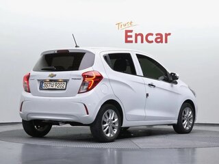 2021 Chevrolet Spark IV Рестайлинг, белый, 1000000 рублей, вид 3