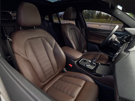 2025 BMW X4 20i II (G02) Рестайлинг, серый, 7520000 рублей, вид 5