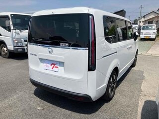 2023 Honda Stepwgn Spada VI, белый, 2070000 рублей, вид 2