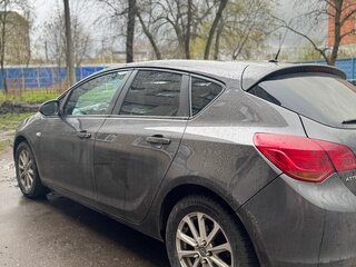 2011 Opel Astra J, серый, 560000 рублей, вид 4