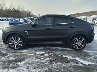 2020 Lynk & Co 05, чёрный, 3200000 рублей, вид 4
