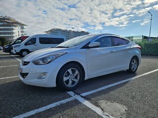 2012 Hyundai Avante V, белый, 999999 рублей, вид 1