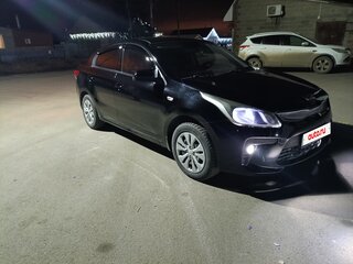 2019 Kia Rio IV, чёрный, 1270000 рублей, вид 2