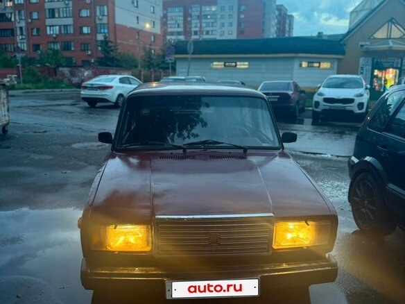 2004 Lada (ВАЗ) 2107, пурпурный - вид 1