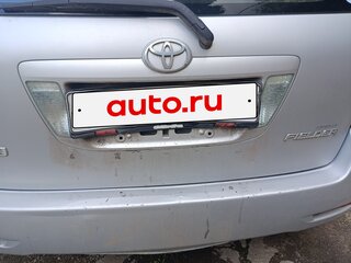 2005 Toyota Corolla Fielder IX (E120, E130) Рестайлинг, серебристый, 440000 рублей, вид 3