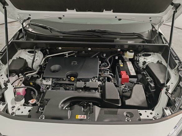 2025 Toyota RAV4 V (XA50), белый - вид 8