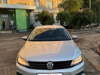 2018 Volkswagen Jetta VI Рестайлинг, серебристый, 1450000 рублей, вид 1