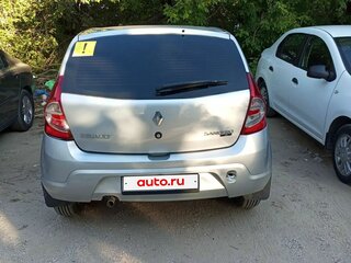 2013 Renault Sandero I, серебристый, 600000 рублей, вид 5
