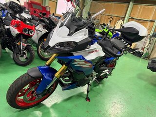2025 BMW F 900 XR, белый, 1295000 рублей, вид 3