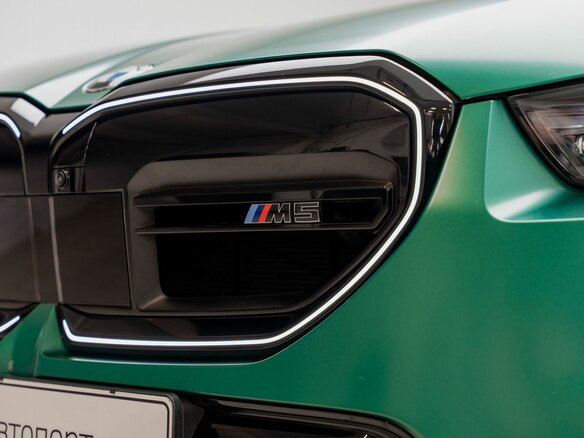 2025 BMW M5 VII (G90), зелёный, 18990000 рублей - вид 3