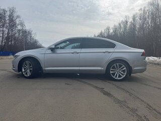 2016 Volkswagen Passat B8, серебристый, 1390000 рублей, вид 3