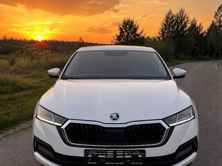 2021 Skoda Octavia IV (A8), белый, 2100000 рублей, вид 1