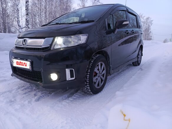 2014 Honda Freed Spike I Рестайлинг 2, чёрный, 1120000 рублей - вид 2