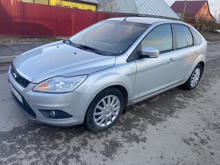2010 Ford Focus II Рестайлинг, серебристый, 455000 рублей, вид 4
