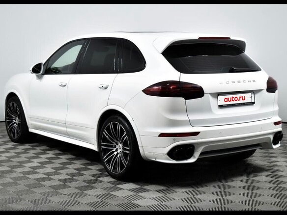 2015 Porsche Cayenne S II Рестайлинг (958), белый, 3890000 рублей - вид 7