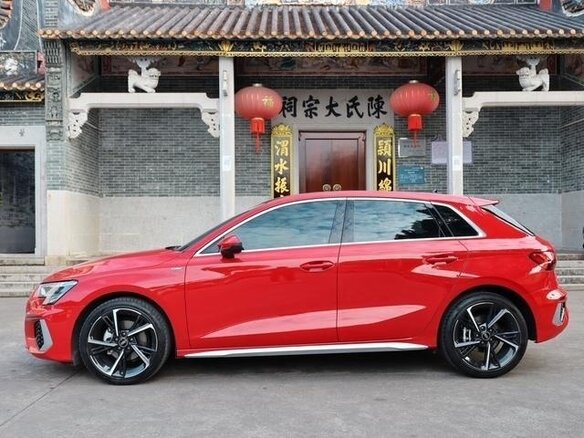 2021 Audi A3 Sportback 35 TFSI IV (8Y), красный, 1775000 рублей - вид 9