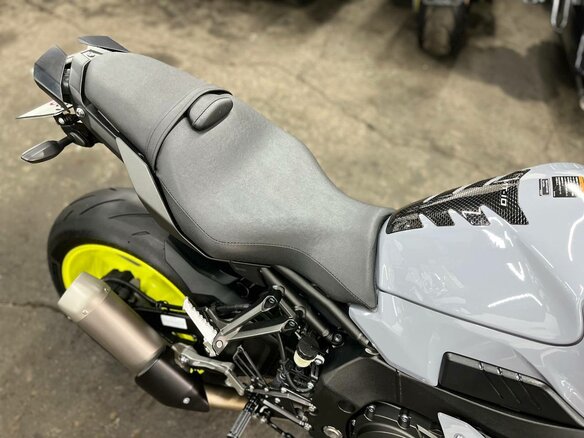 2017 Yamaha MT-10, серый, 1280000 рублей - вид 16