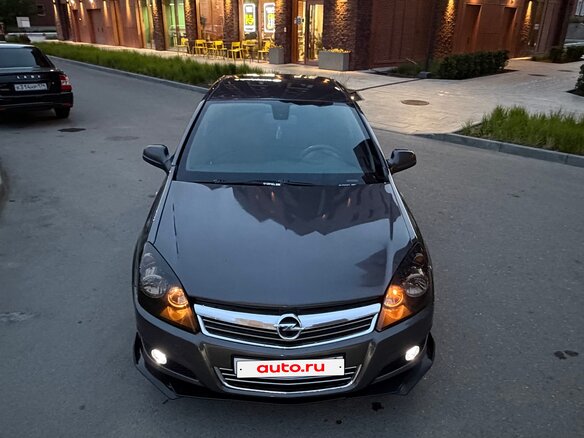 2010 Opel Astra H Рестайлинг, серый, 415000 рублей - вид 1