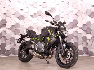2018 Kawasaki Z 650, чёрный, 669000 рублей, вид 1