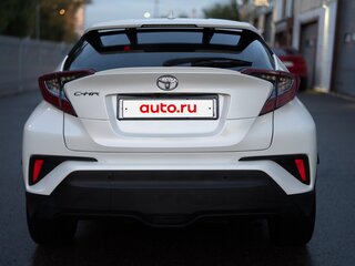 2018 Toyota C-HR I, белый, 1910000 рублей, вид 5