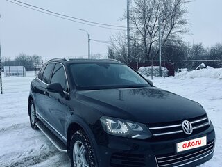 2014 Volkswagen Touareg II, чёрный, 2350000 рублей, вид 4