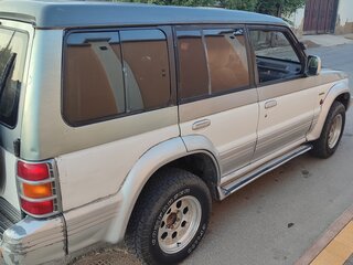 1993 Mitsubishi Pajero II, серый, 700000 рублей, вид 3