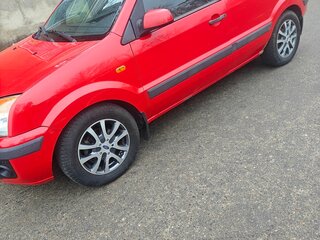 2006 Ford Fusion I Рестайлинг, красный, 550000 рублей, вид 2
