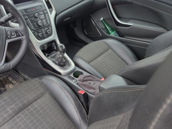 2012 Opel Astra GTC J Рестайлинг, чёрный, 1000050 рублей - вид 8