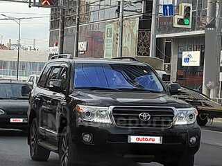 2014 Toyota Land Cruiser 200 Series Рестайлинг 1, чёрный, 3700000 рублей, вид 1