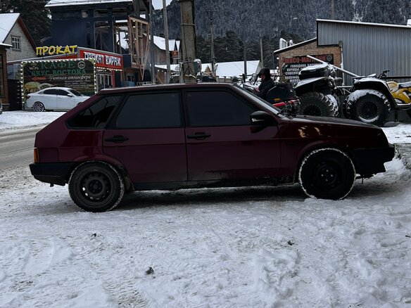 2005 Lada (ВАЗ) 2109, красный, 235000 рублей - вид 2