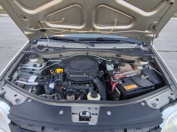 2010 Renault Logan I Рестайлинг, бежевый, 245000 рублей - вид 5