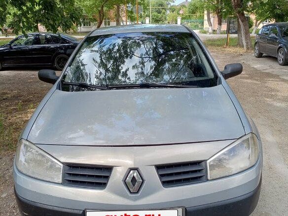 2003 Renault Megane II, серый, 300000 рублей