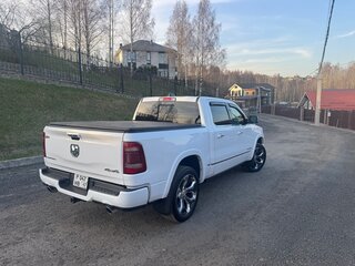 2019 Ram 1500 Crew Cab V, белый, 6500000 рублей, вид 3