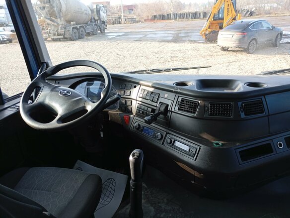2023 IVECO-Hongyan 6x4 (CQ4256), синий, 3938350 рублей - вид 4