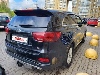2020 Kia Sorento III Prime Рестайлинг, чёрный, 3200000 рублей, вид 4