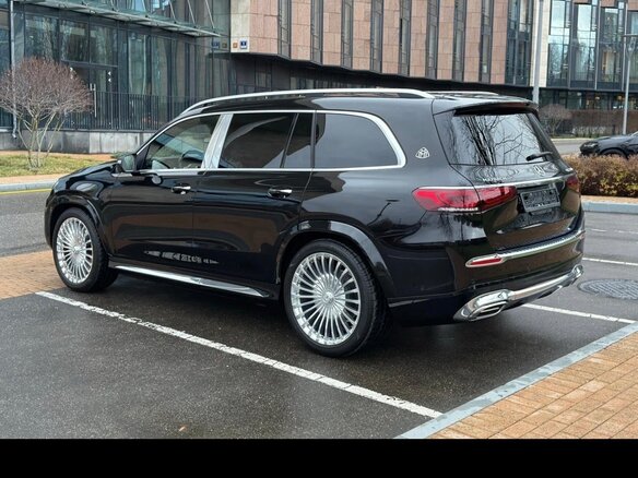 2022 Mercedes-Benz Maybach GLS 600 I, чёрный, 21000000 рублей - вид 9