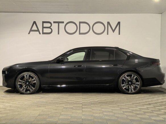 2025 BMW 7 серии 760i xDrive VII (G70), чёрный - вид 6