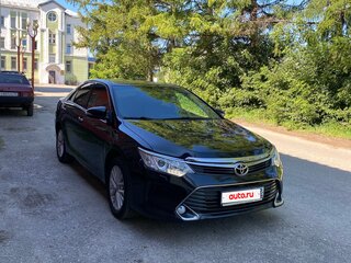 2015 Toyota Camry VII (XV50) Рестайлинг, чёрный, 2070000 рублей, вид 2
