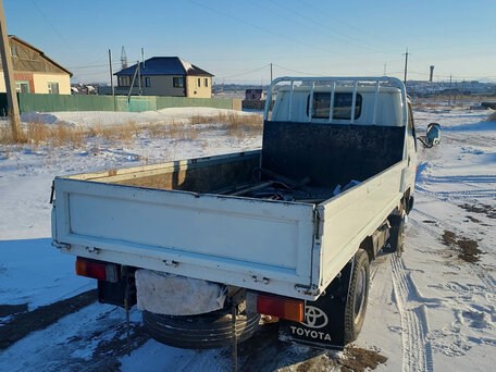 1996 Toyota Dyna, белый, 1500000 рублей, вид 3