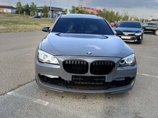 2009 BMW 7 серии 740i V (F01/F02/F04), серый, 1650000 рублей, вид 5