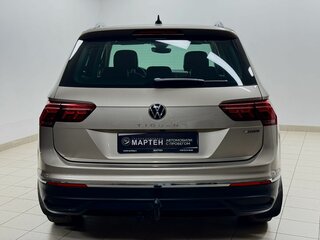 2021 Volkswagen Tiguan II Рестайлинг, коричневый, 2570000 рублей, вид 5