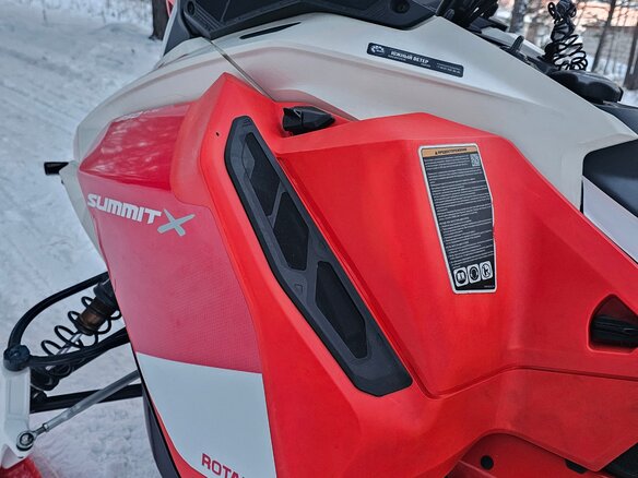 2019 BRP Ski-Doo Summit 850, красный, 1390000 рублей - вид 5